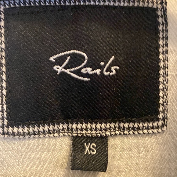 Rails dress - Picture 2 of 5